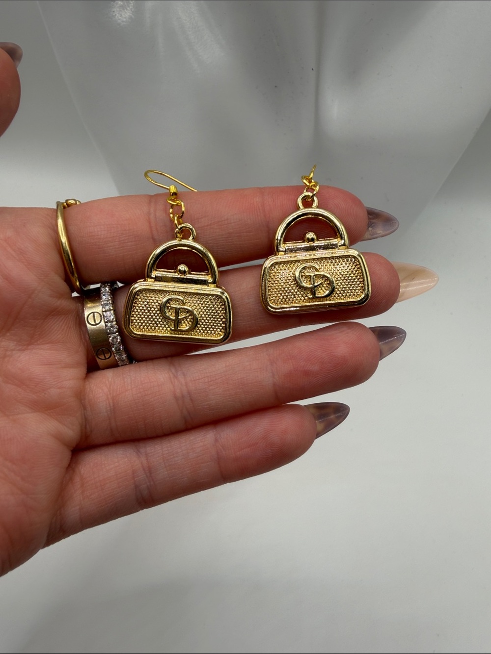 1470. Gold Handbag Charm Drop Earrings - Picture 2 of 6